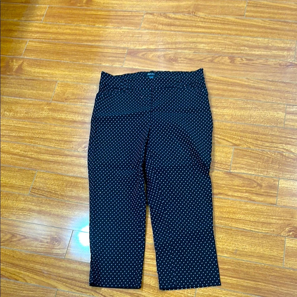 Women Capris size 12